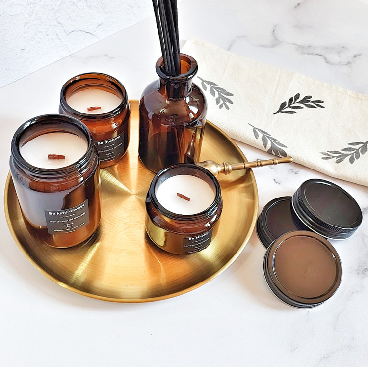 شمع گیاهی و معطر با سه سایز